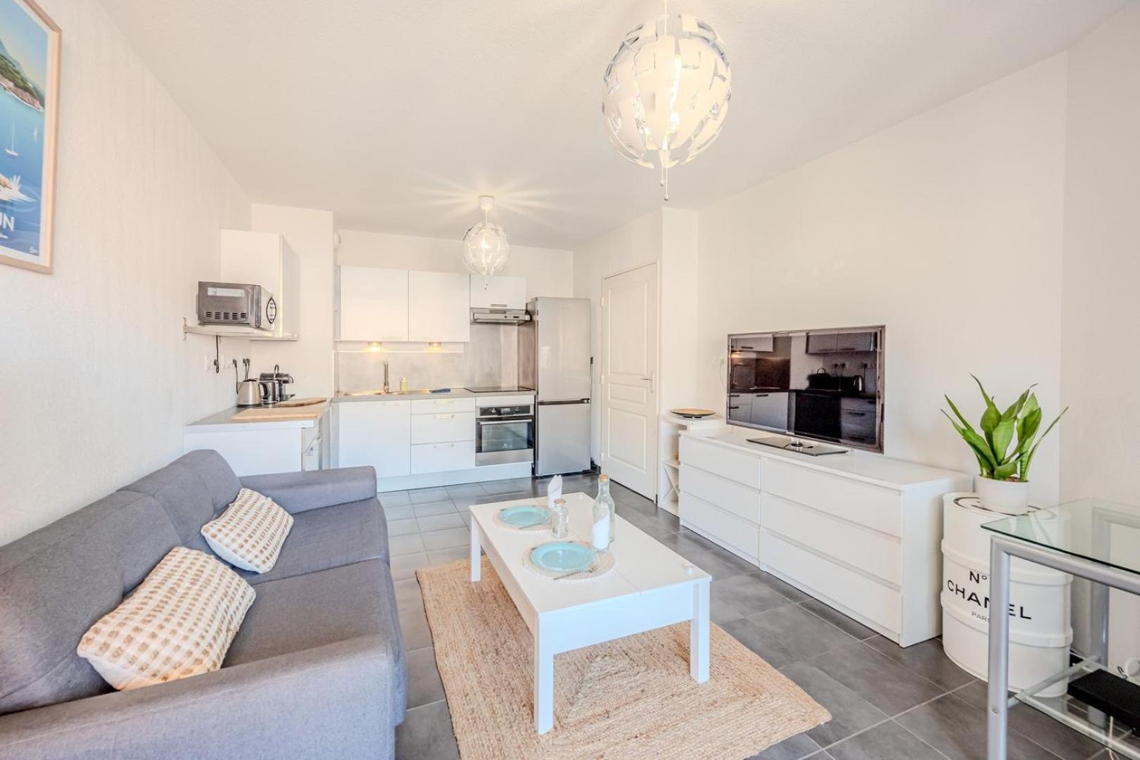 Appartement Le Neroli T2 Dernier Etage Avec Terrasse Et Garage à Toulon Extérieur photo